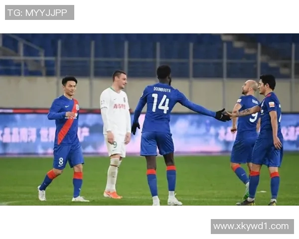 上海篮球队战术创新引发热议球迷热议新赛季的战术变革与球队前景