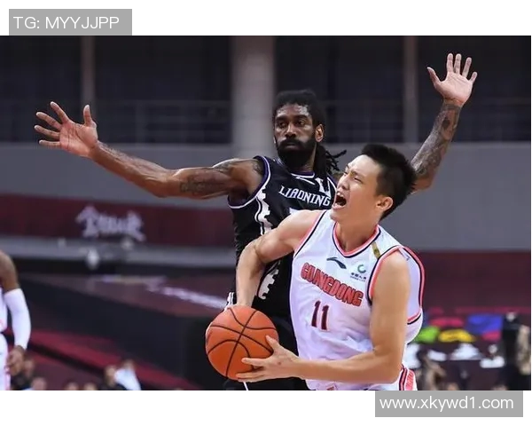 深圳篮球队选拔赛背后的拼搏故事与奋斗历程揭秘 深圳篮球队选拔赛背后的拼搏故事与奋斗历程揭秘