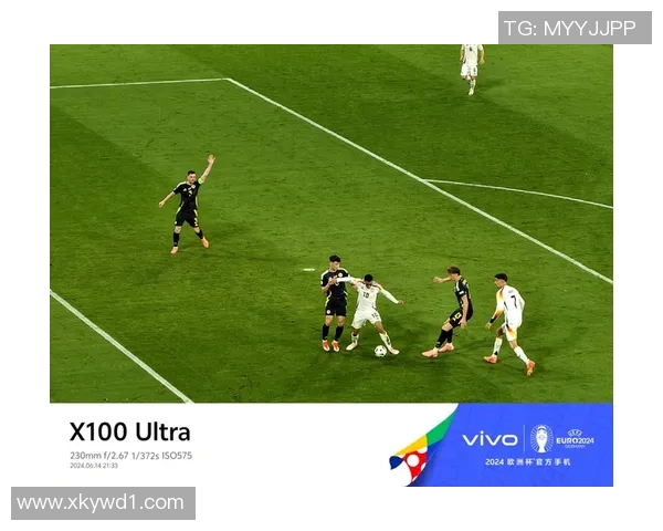 足球明星锁屏图片精选让你随时感受球场激情与偶像魅力 足球明星锁屏图片精选让你随时感受球场激情与偶像魅力